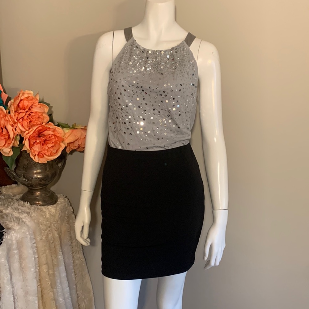 Ann Taylor sequined tank M